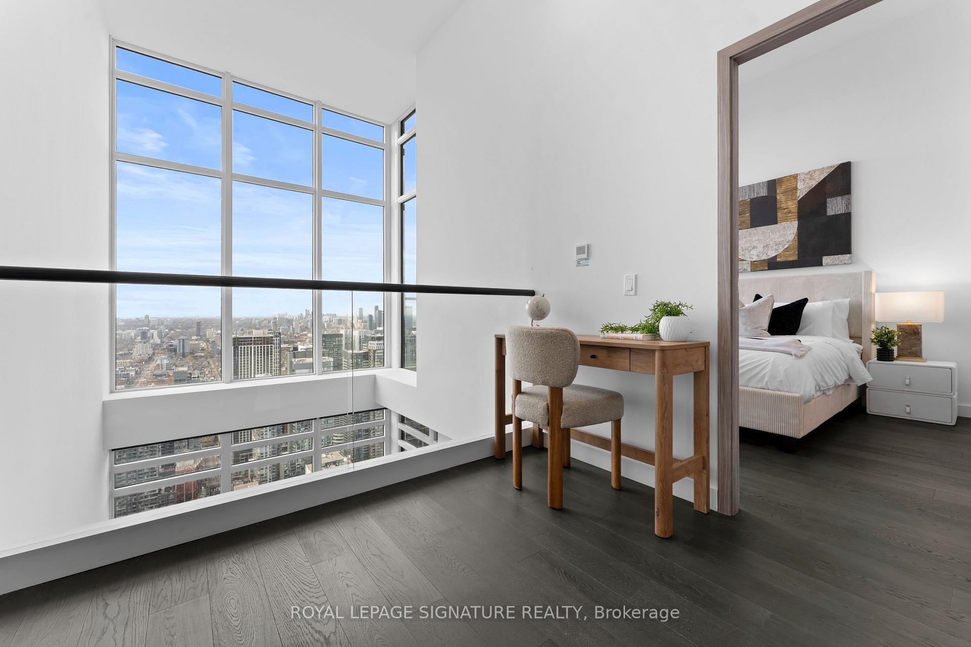 1 Concord Cityplace Way PH7001, Toronto Unit: PH7001