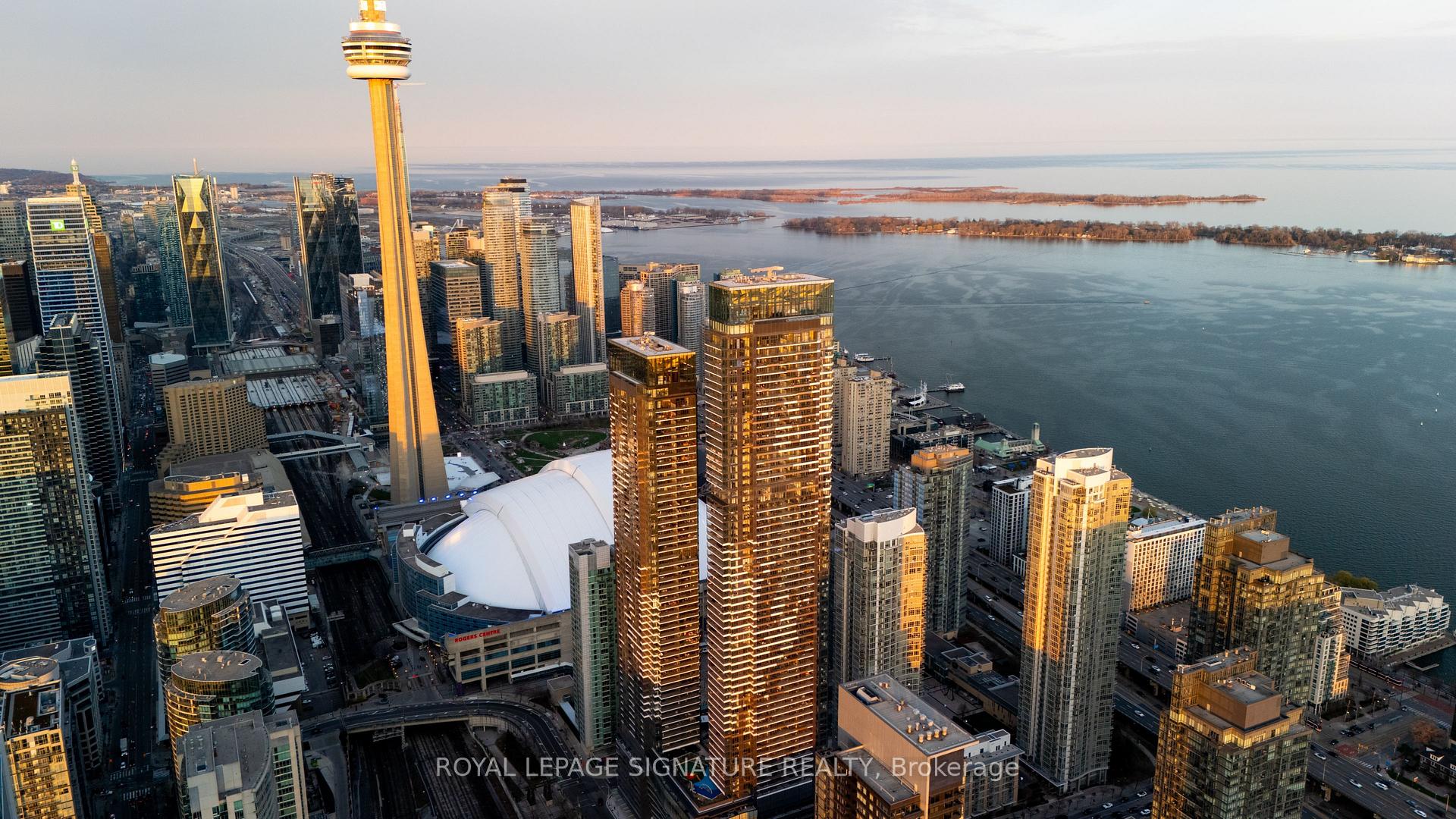 1 Concord Cityplace Way PH7001, Toronto Unit: PH7001