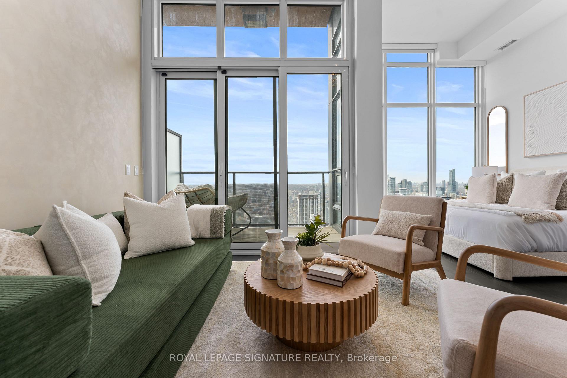 1 Concord Cityplace Way PH7001, Toronto Unit: PH7001