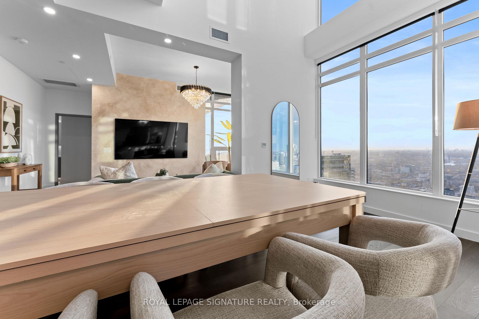 1 Concord Cityplace Way PH7001, Toronto Unit: PH7001