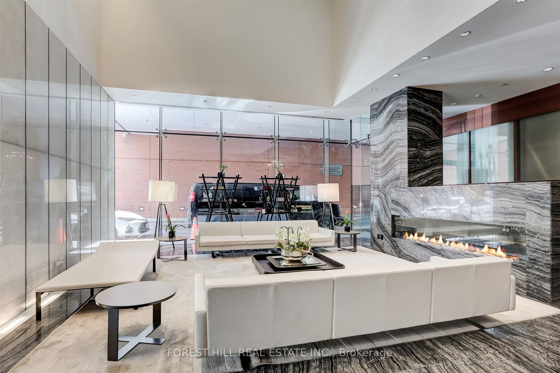 180 University Avenue 2305, Toronto Unit: 2305