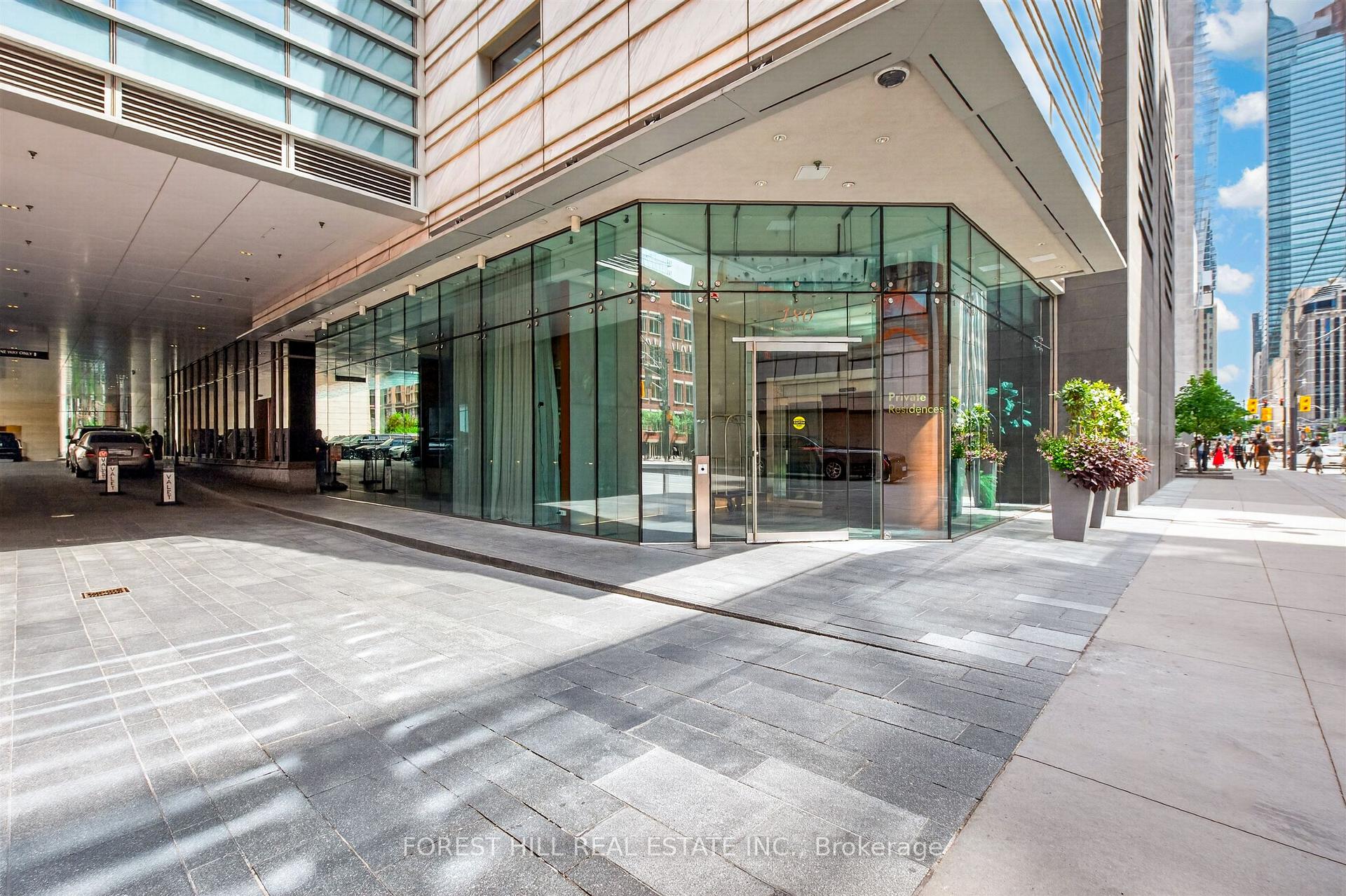 180 University Avenue 2305, Toronto Unit: 2305