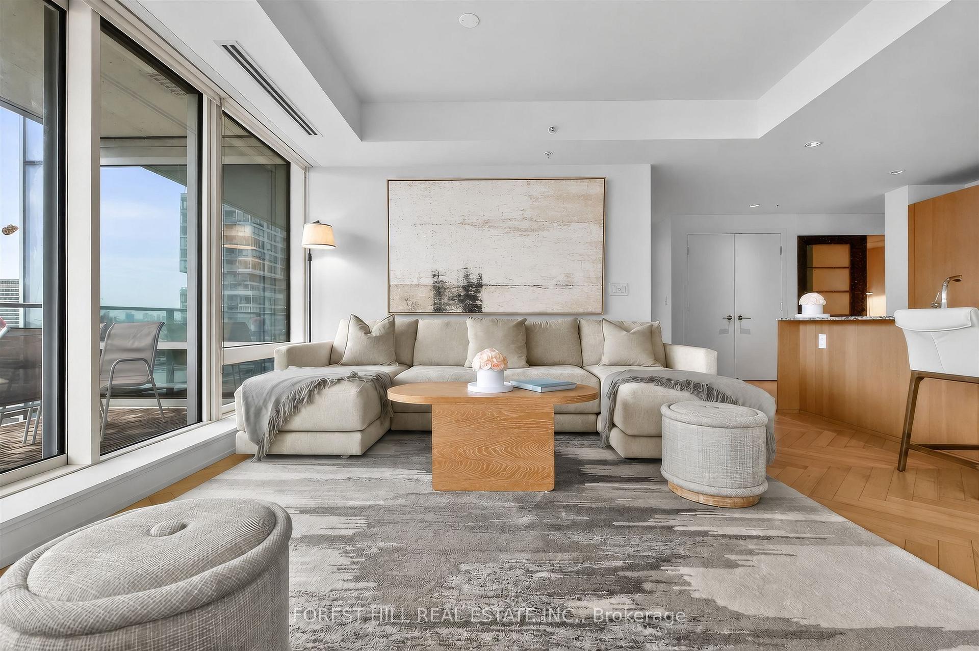 180 University Avenue 2305, Toronto Unit: 2305