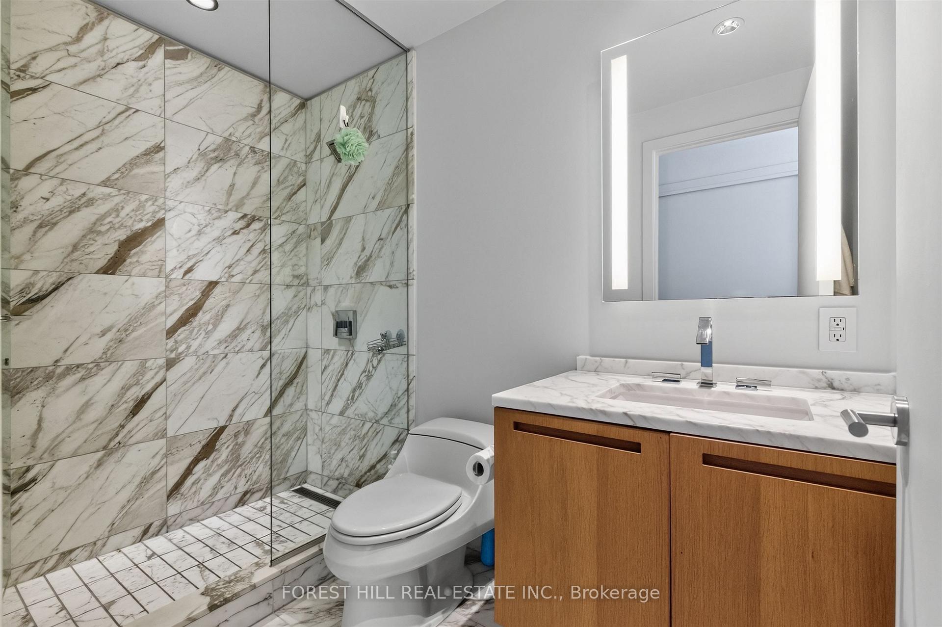 180 University Avenue 2305, Toronto Unit: 2305