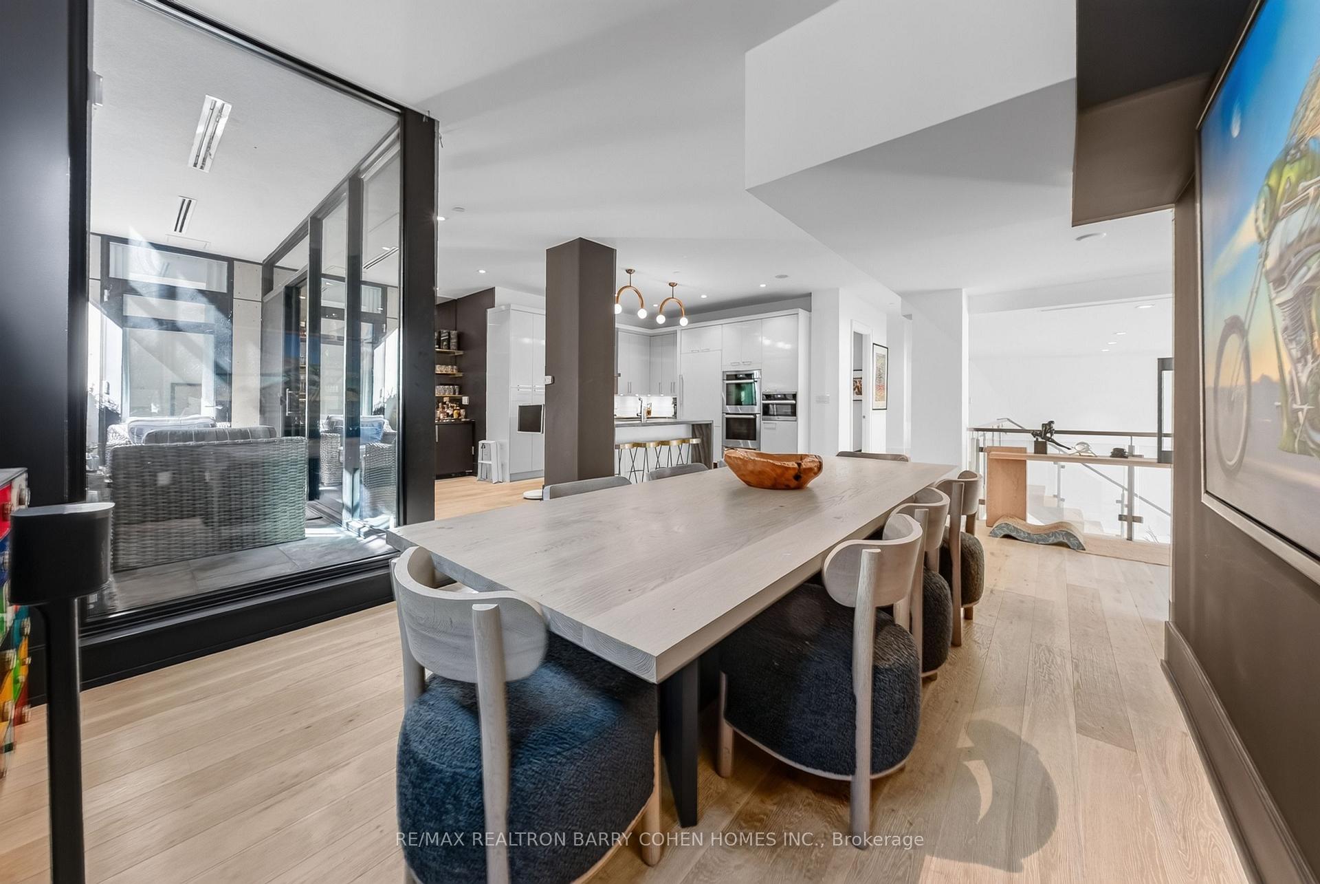 36 Hazelton Avenue 2A, Toronto Unit: 2A