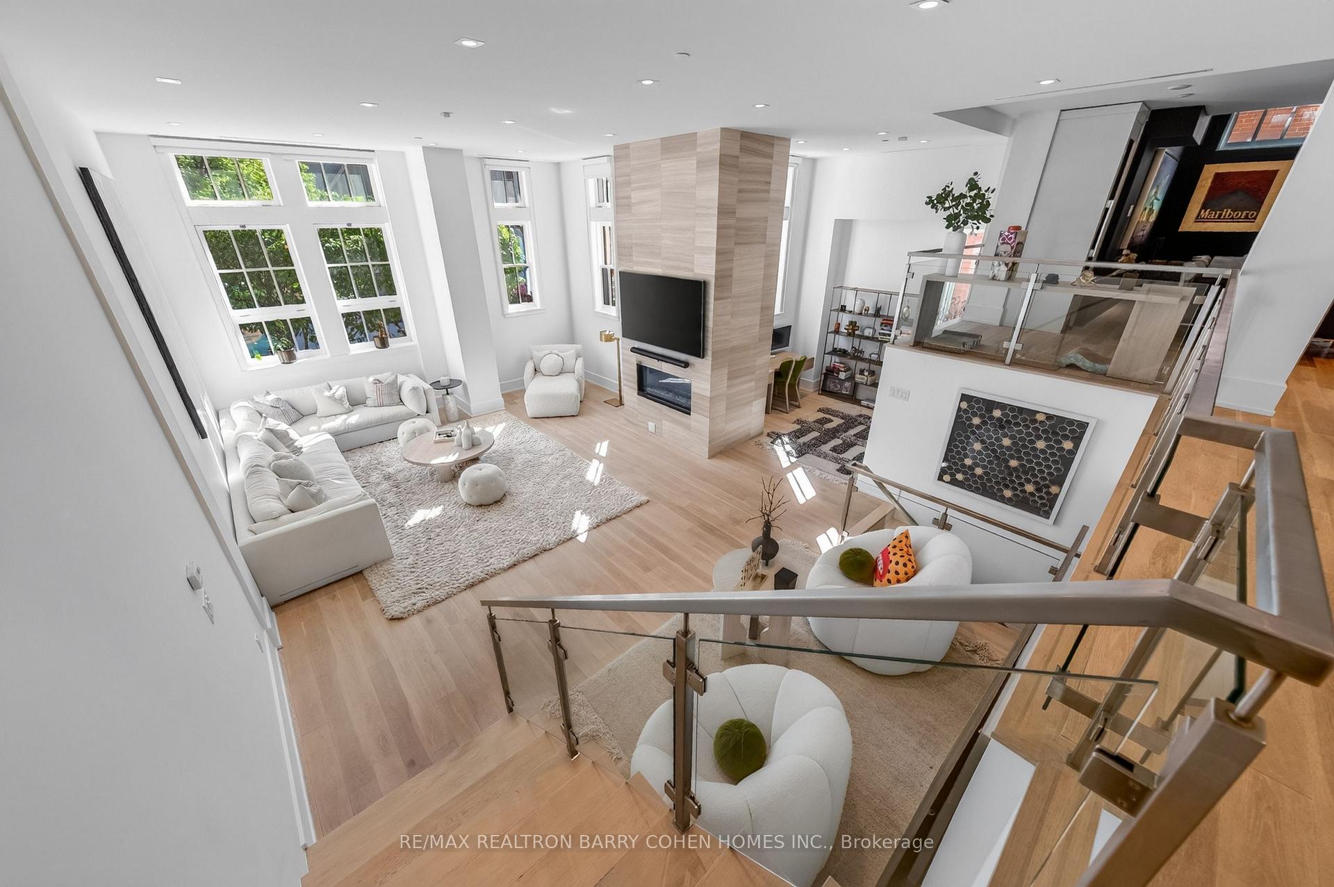 36 Hazelton Avenue 2A, Toronto Unit: 2A