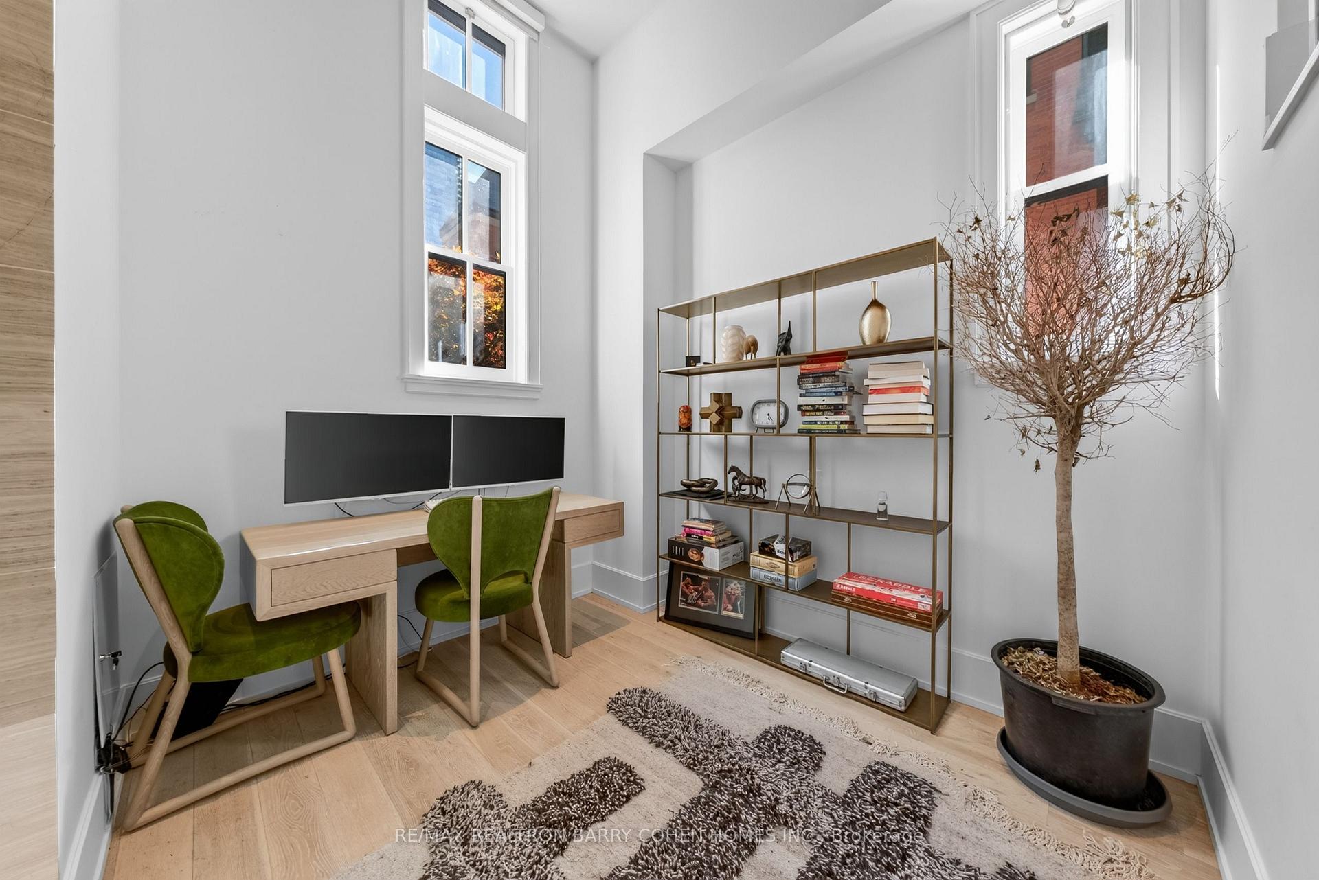 36 Hazelton Avenue 2A, Toronto Unit: 2A