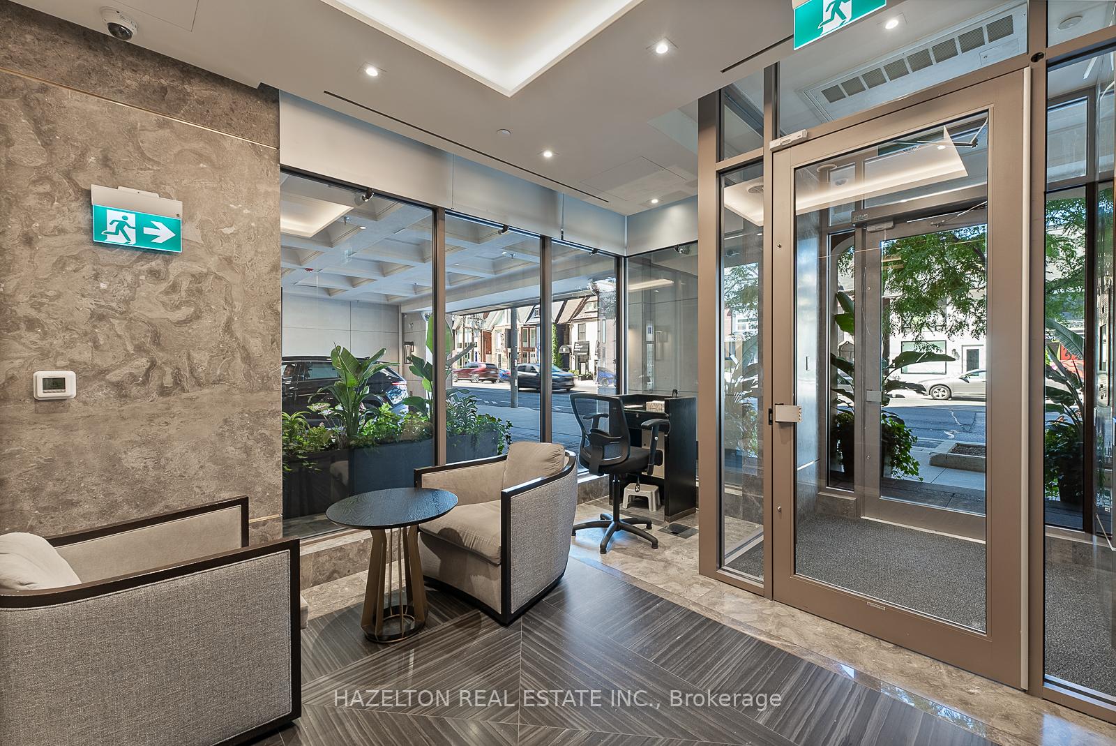 128 Hazelton Avenue 802, Toronto Unit: 802
