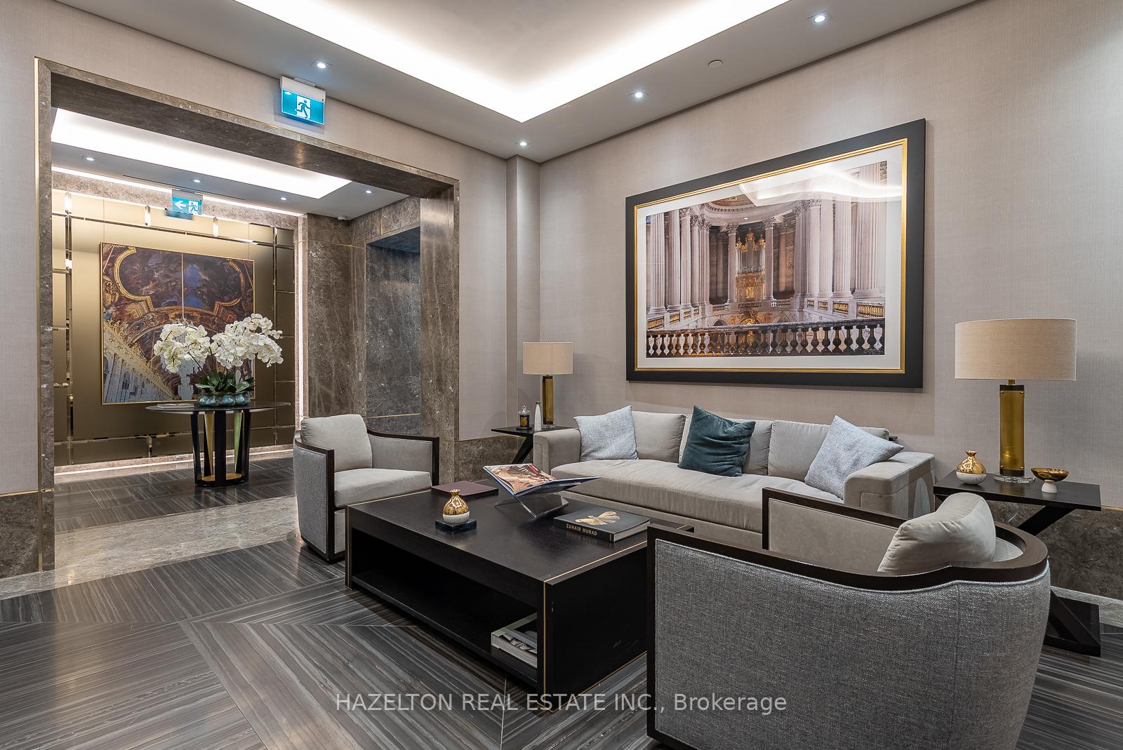 128 Hazelton Avenue 802, Toronto Unit: 802