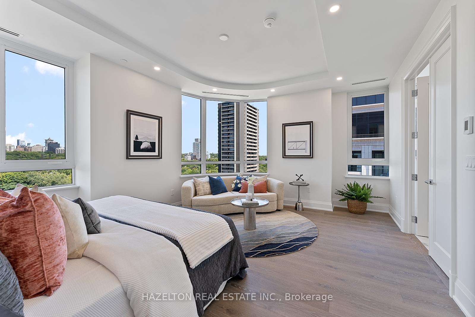 128 Hazelton Avenue 802, Toronto Unit: 802