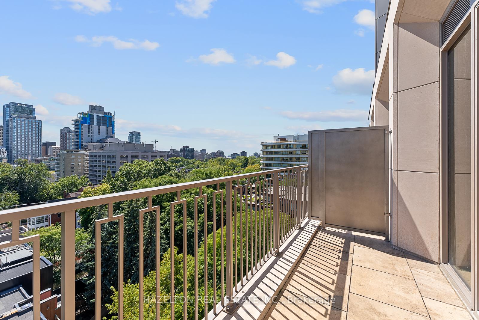 128 Hazelton Avenue 802, Toronto Unit: 802