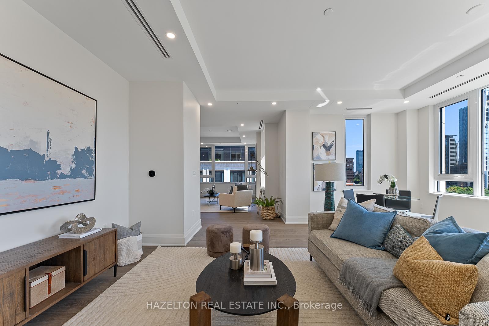 128 Hazelton Avenue 802, Toronto Unit: 802