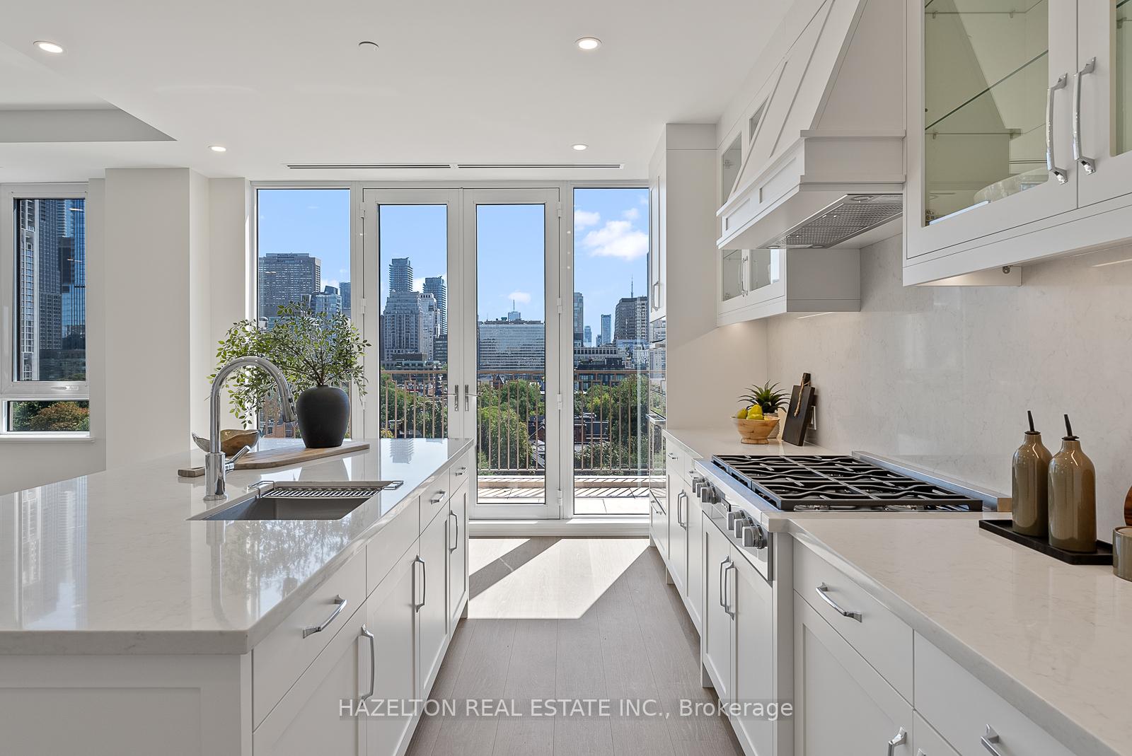 128 Hazelton Avenue 802, Toronto Unit: 802