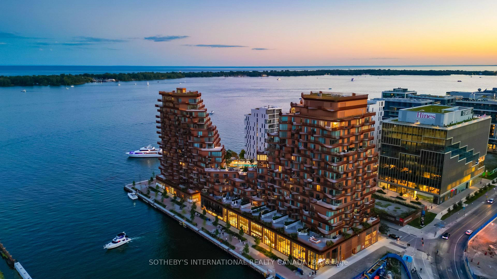 155 Merchants' Wharf SPH1, Toronto Unit: SPH1