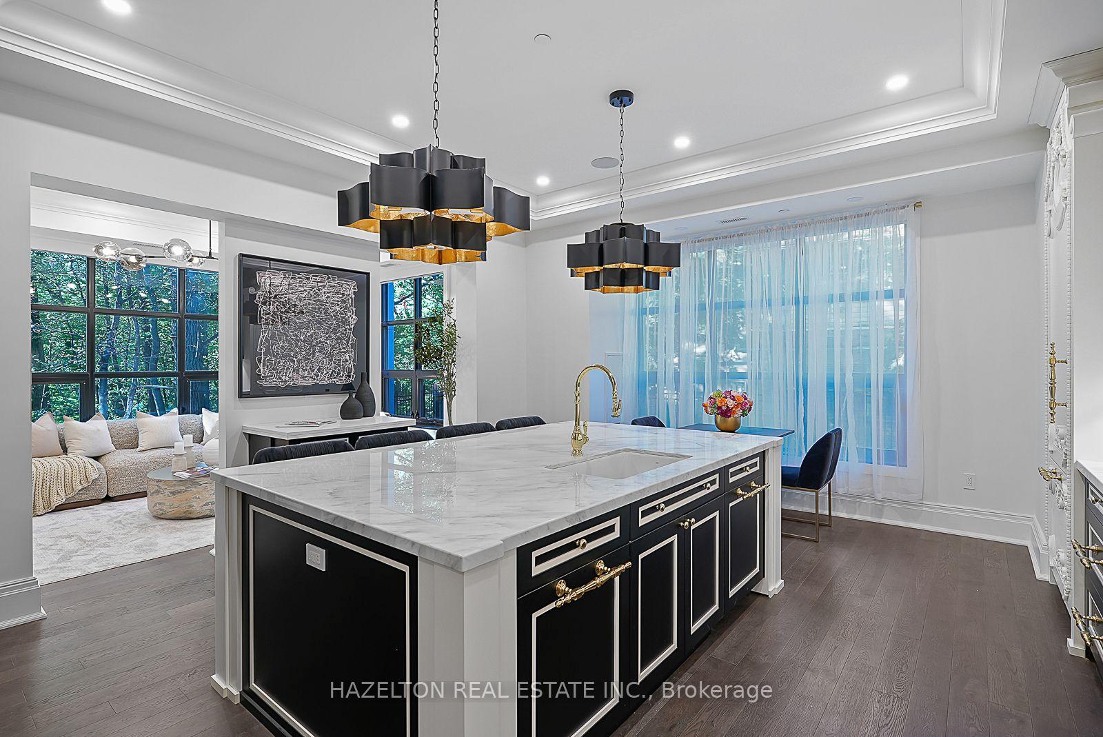 200 Russell Hill Road 303, Toronto Unit: 303