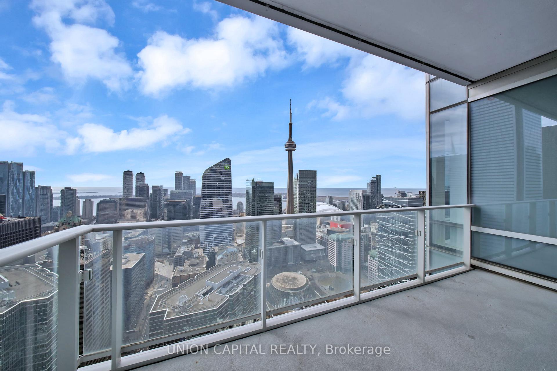 180 University Avenue 5508, Toronto Unit: 5508