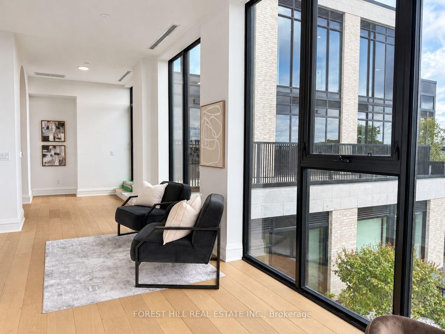 2010 Bathurst Street 6A, Toronto Unit: 6A