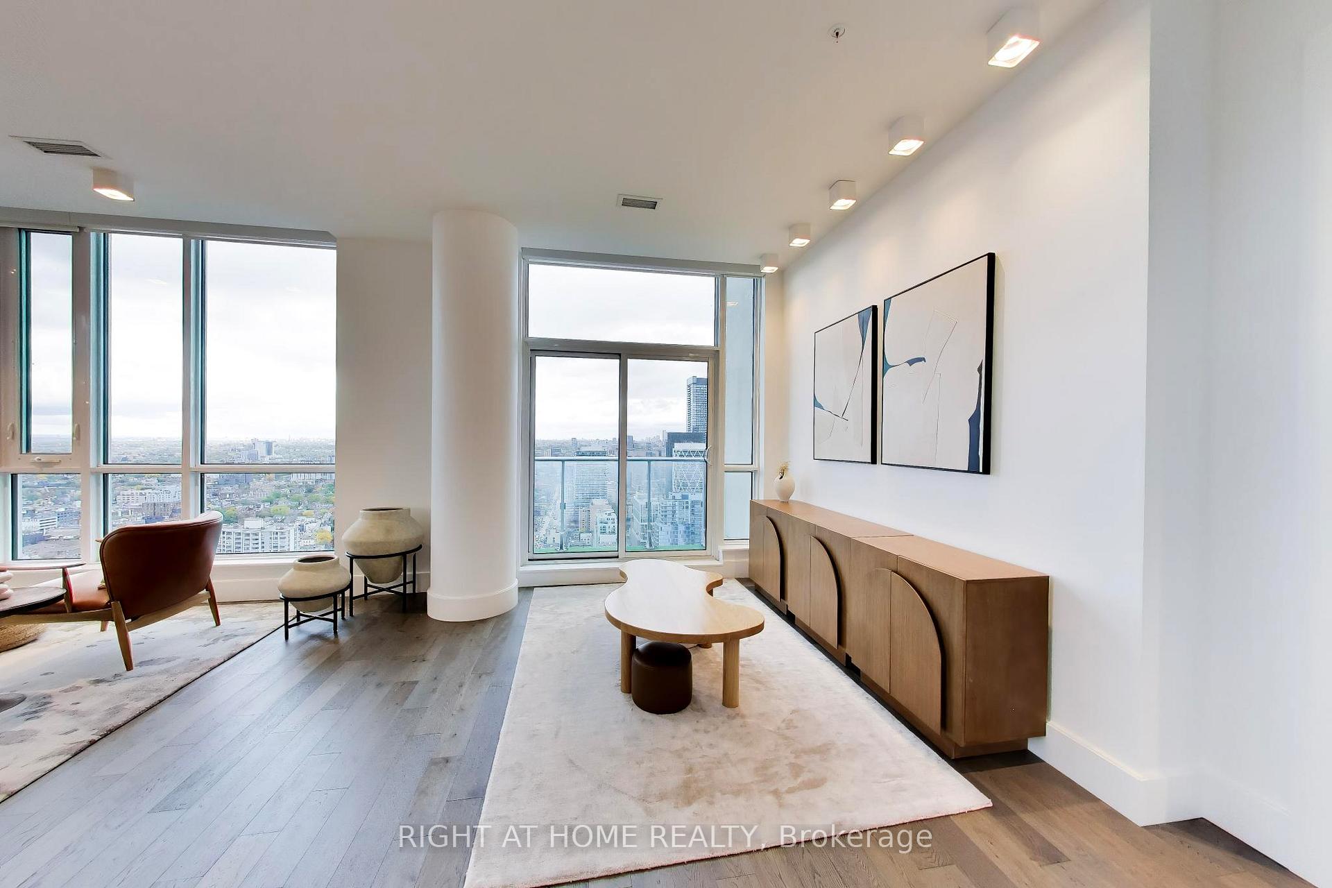 30 Nelson Street PH102, Toronto Unit: PH102