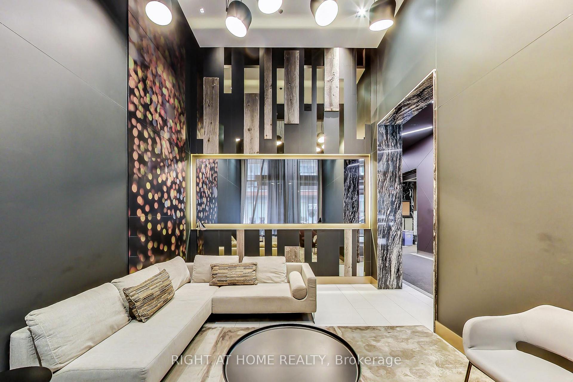 30 Nelson Street PH102, Toronto Unit: PH102