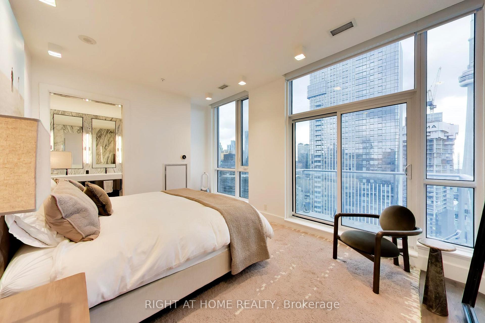 30 Nelson Street PH102, Toronto Unit: PH102