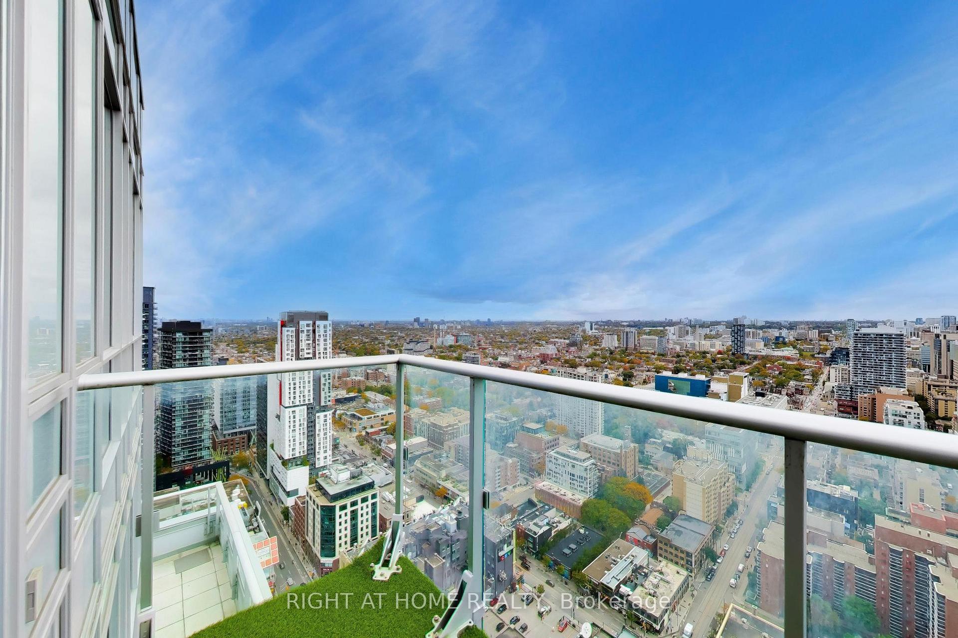30 Nelson Street PH102, Toronto Unit: PH102
