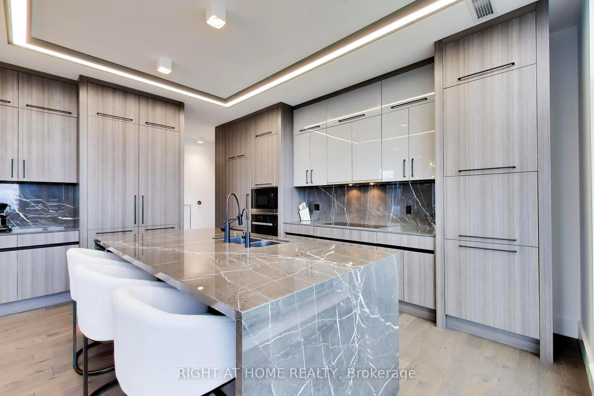 30 Nelson Street PH102, Toronto Unit: PH102