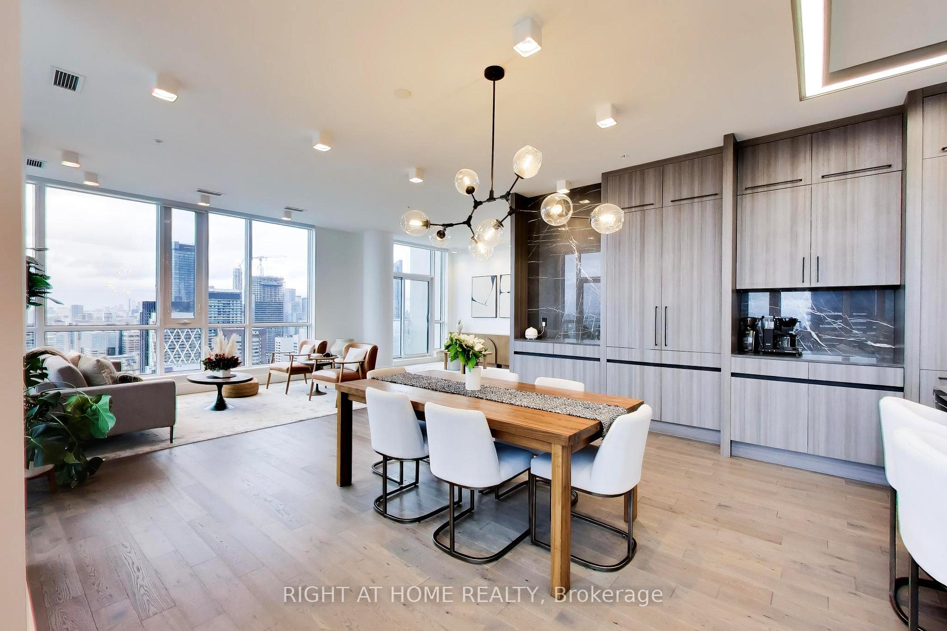 30 Nelson Street PH102, Toronto Unit: PH102
