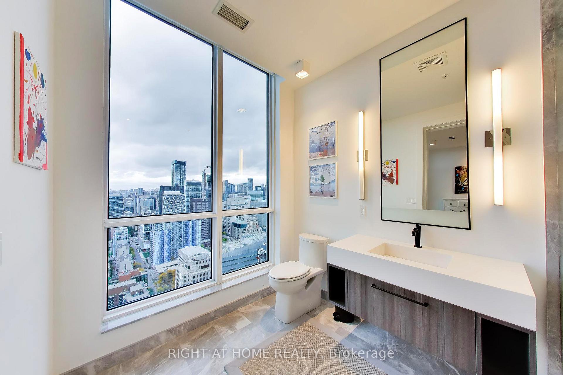 30 Nelson Street PH102, Toronto Unit: PH102