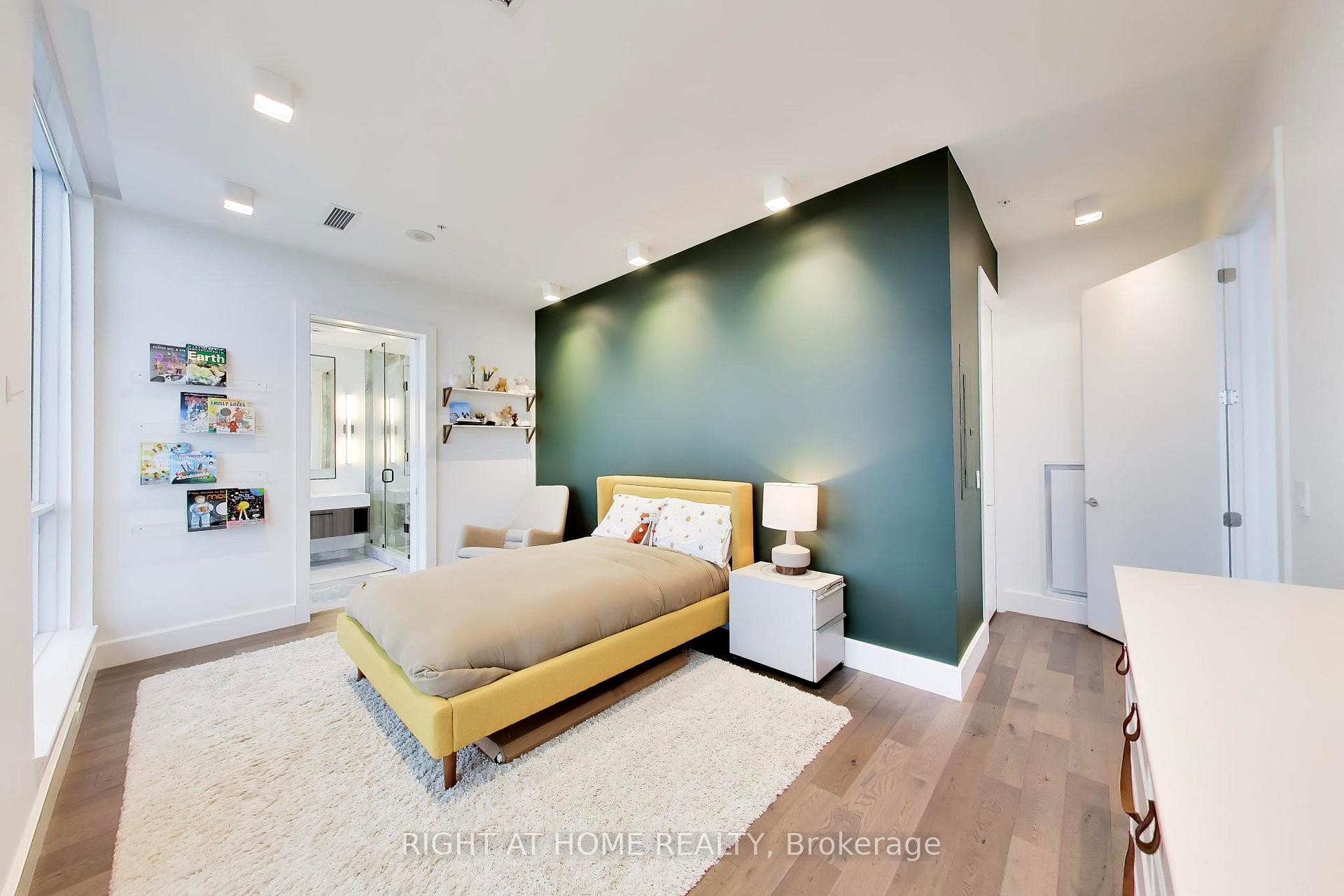 30 Nelson Street PH102, Toronto Unit: PH102