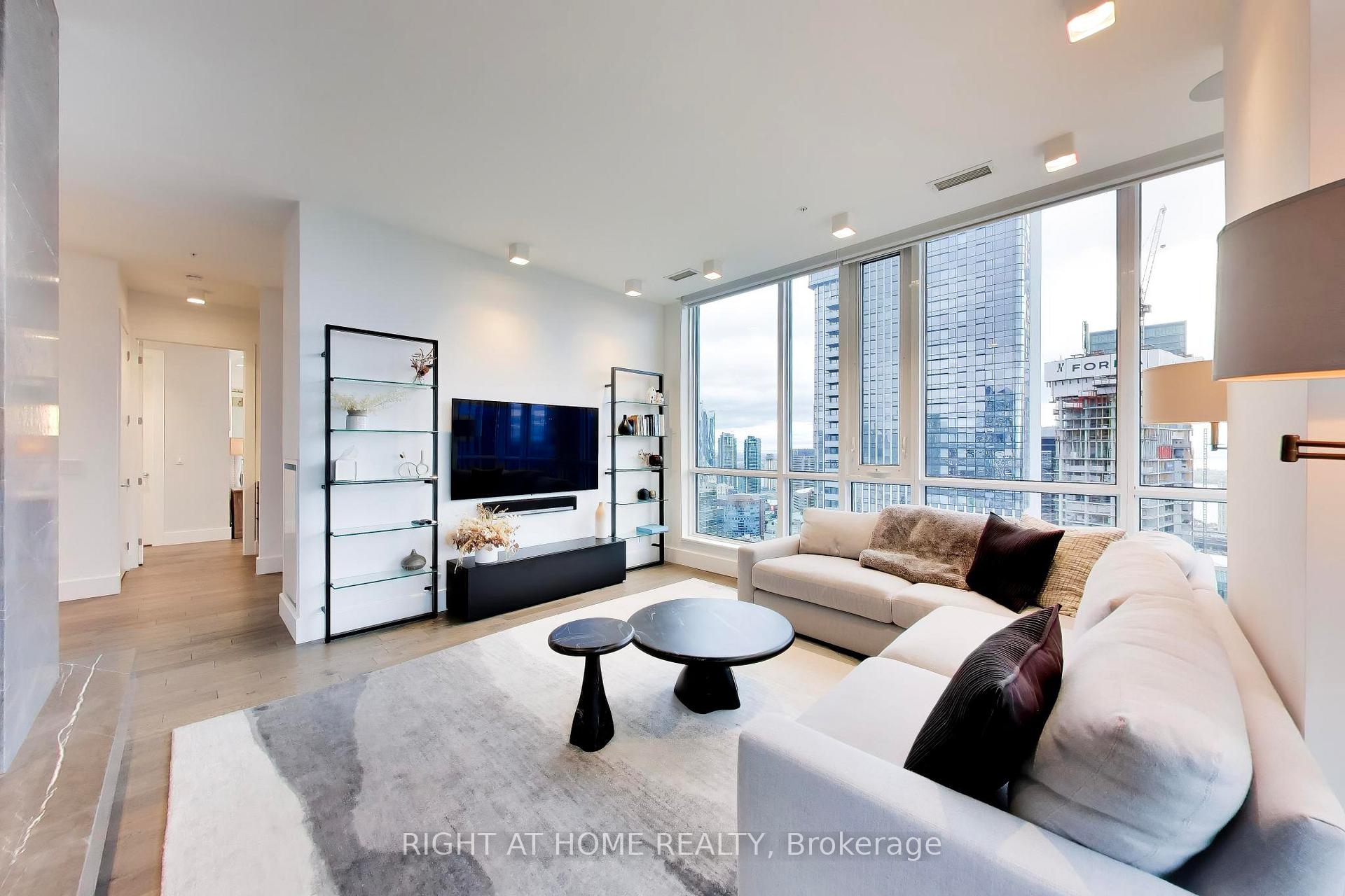30 Nelson Street PH102, Toronto Unit: PH102