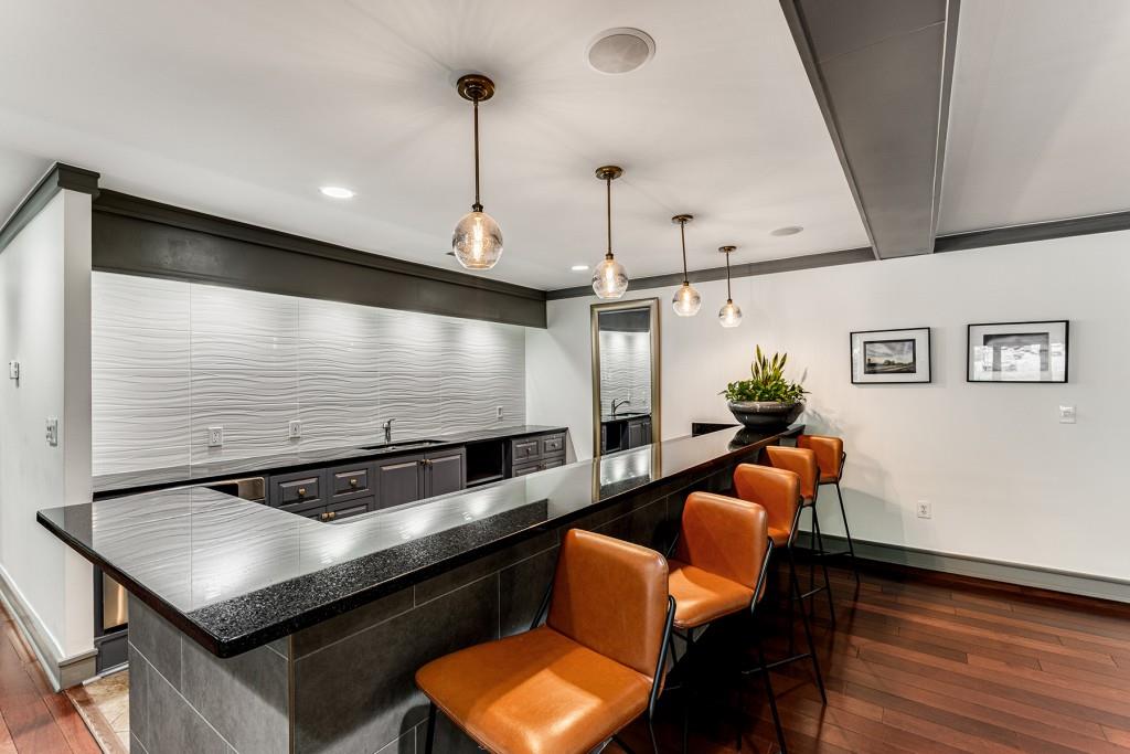 1101 Juniper Street NE Unit 411