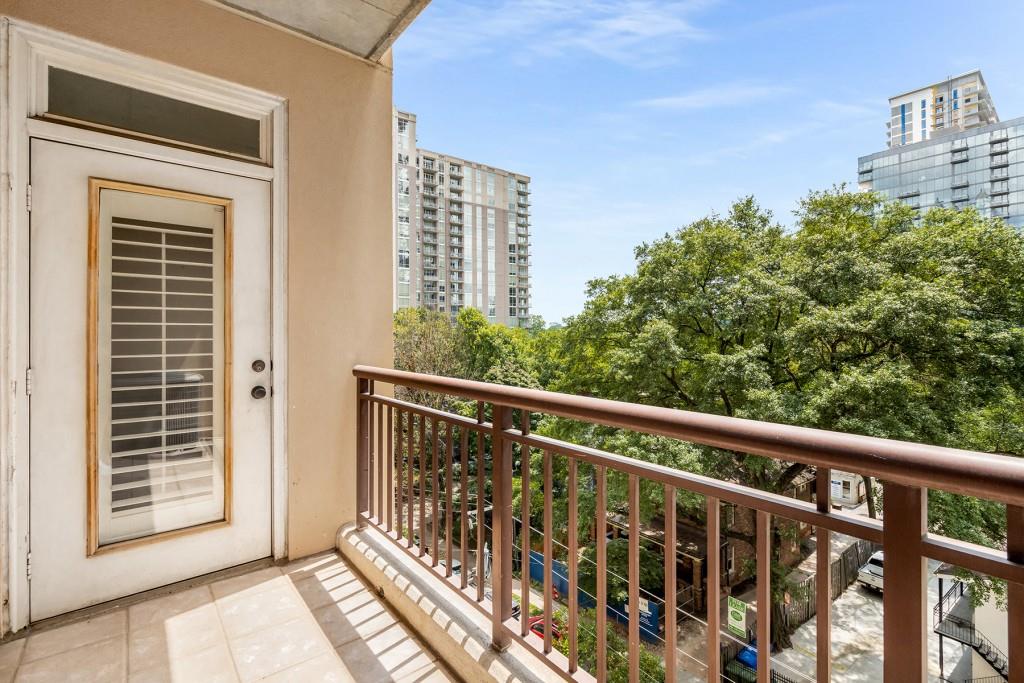 1101 Juniper Street NE Unit 411