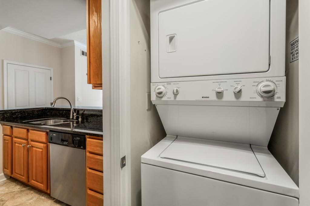 1101 Juniper Street NE Unit 411