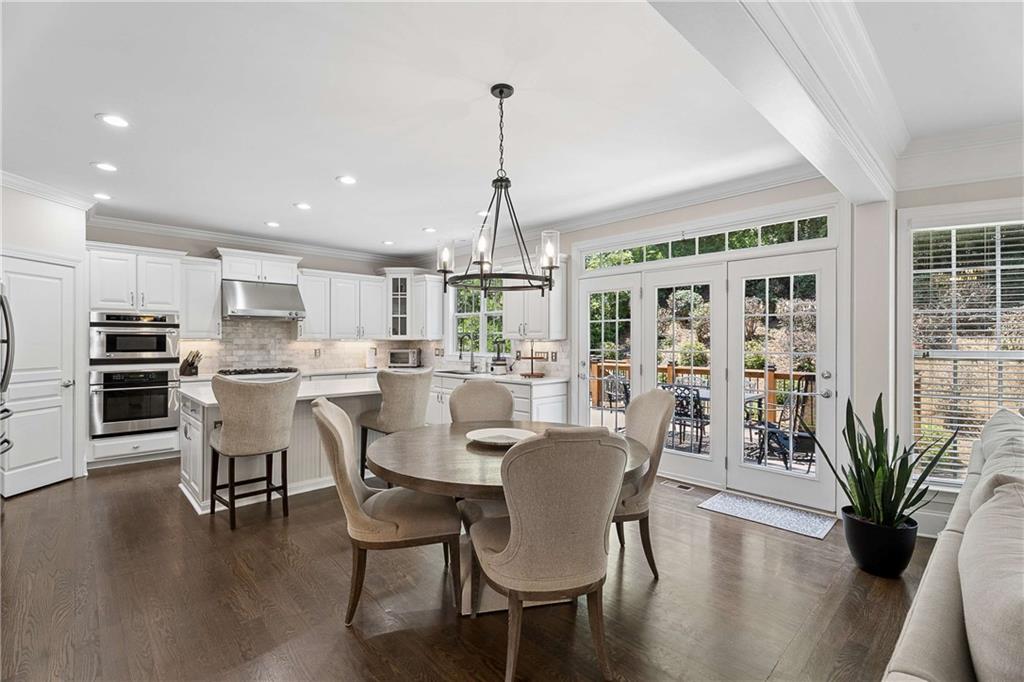 10 Collins Lake Place