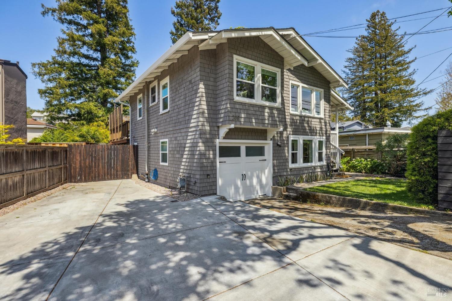 239 Sycamore Avenue Ave