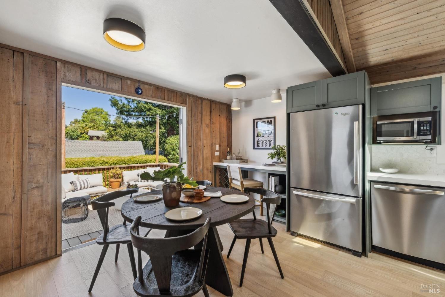 239 Sycamore Avenue Ave