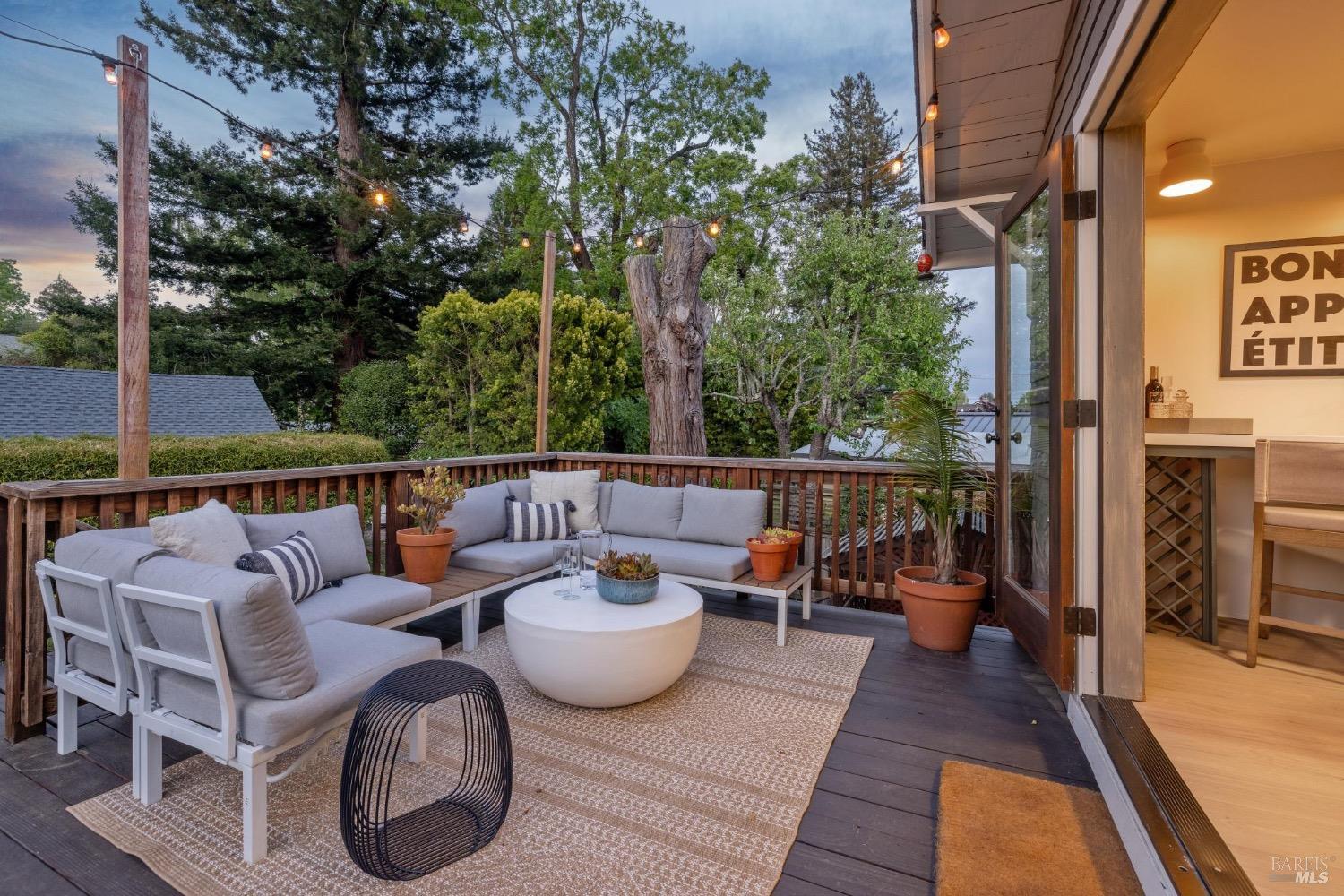 239 Sycamore Avenue Ave