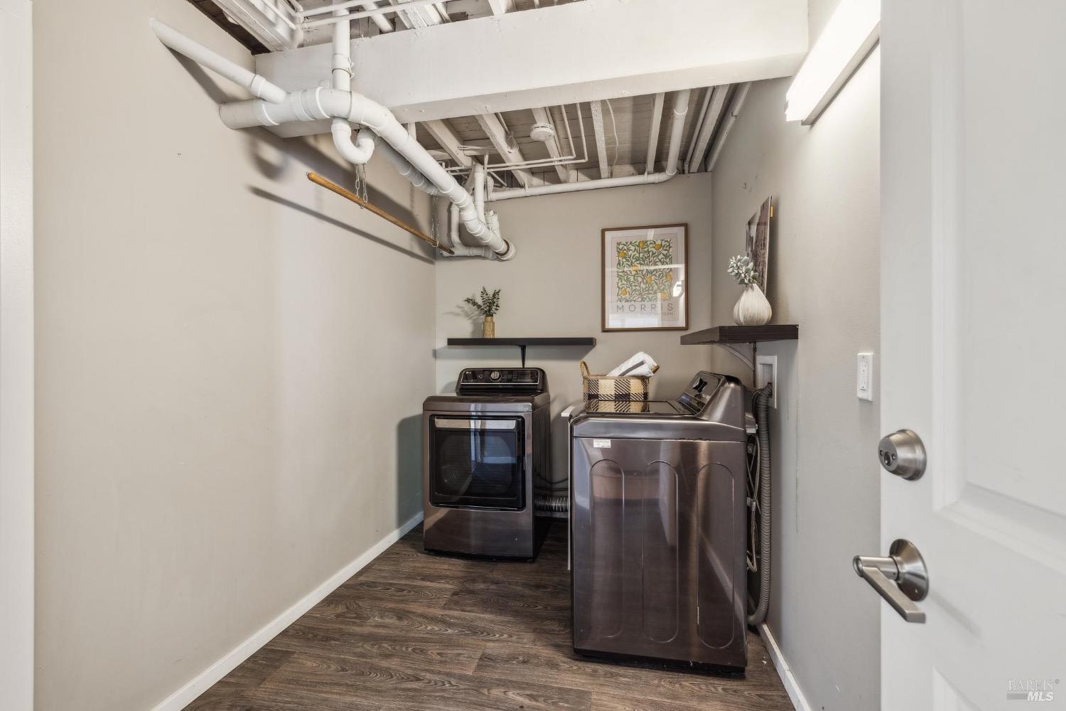 239 Sycamore Avenue Ave