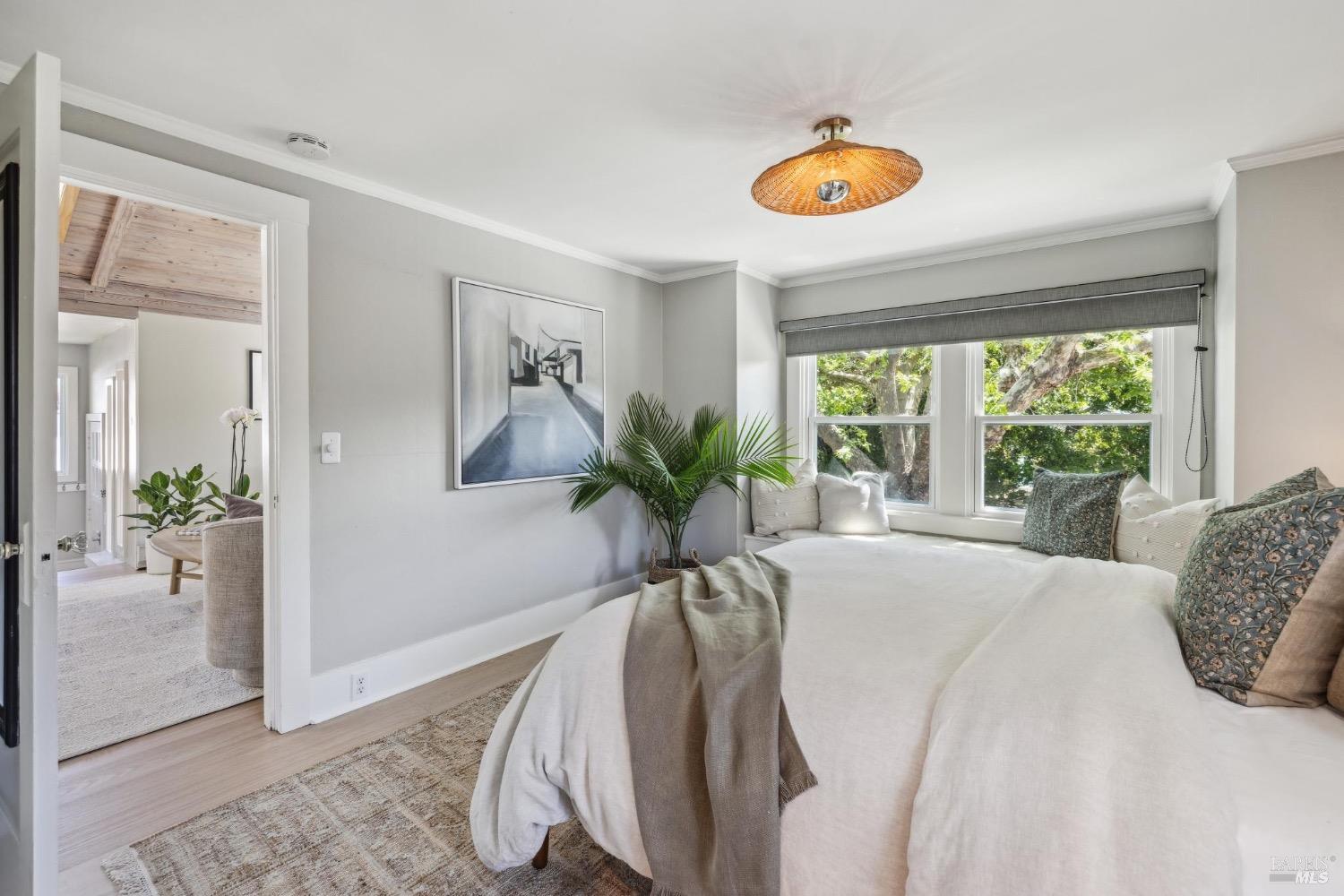 239 Sycamore Avenue Ave