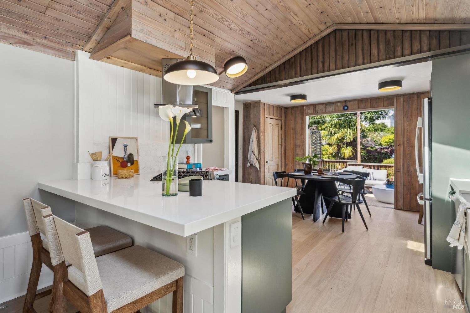 239 Sycamore Avenue Ave