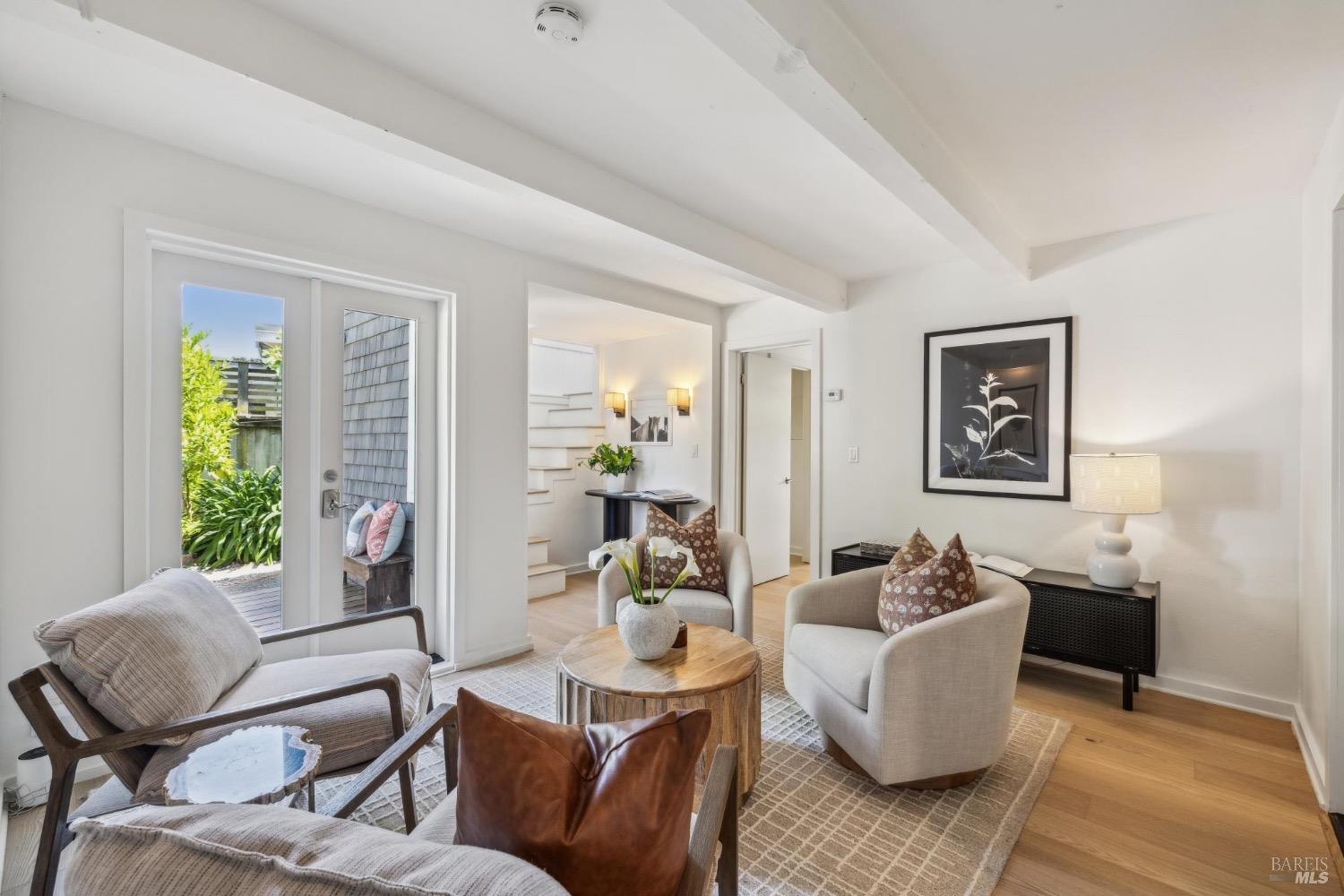 239 Sycamore Avenue Ave