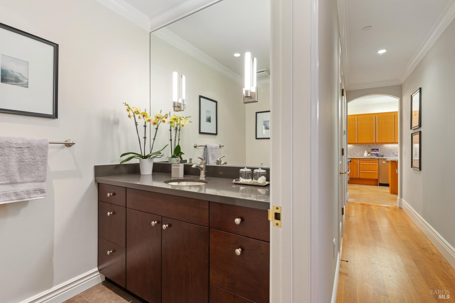 62 De Silva Island Dr