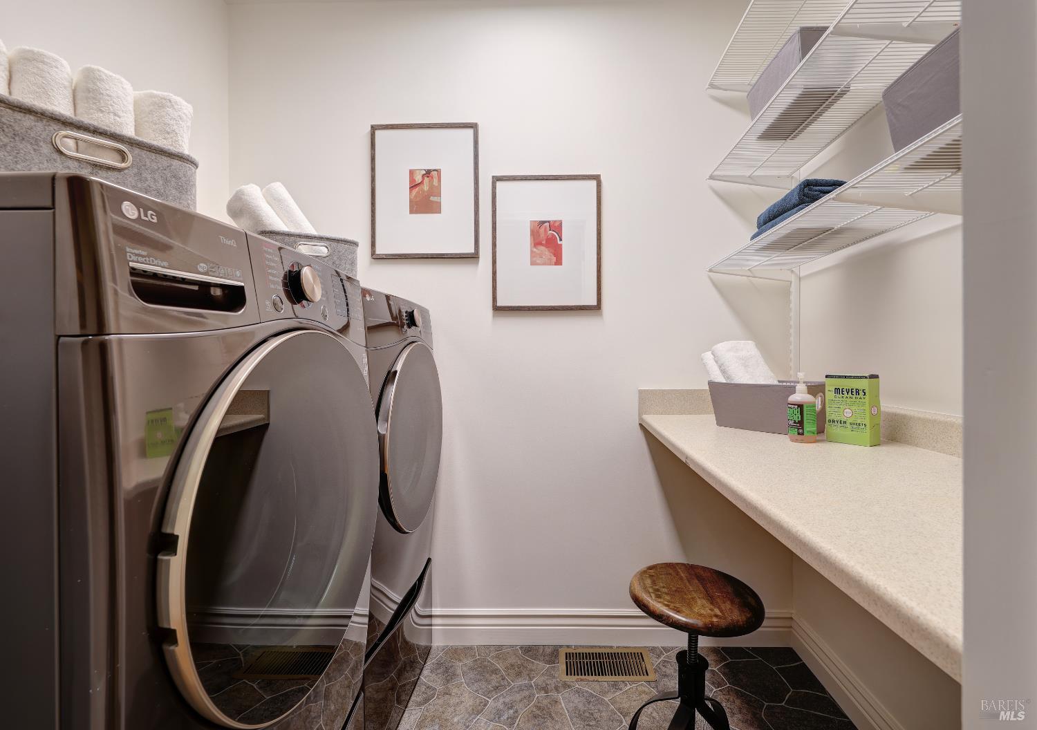 62 De Silva Island Dr