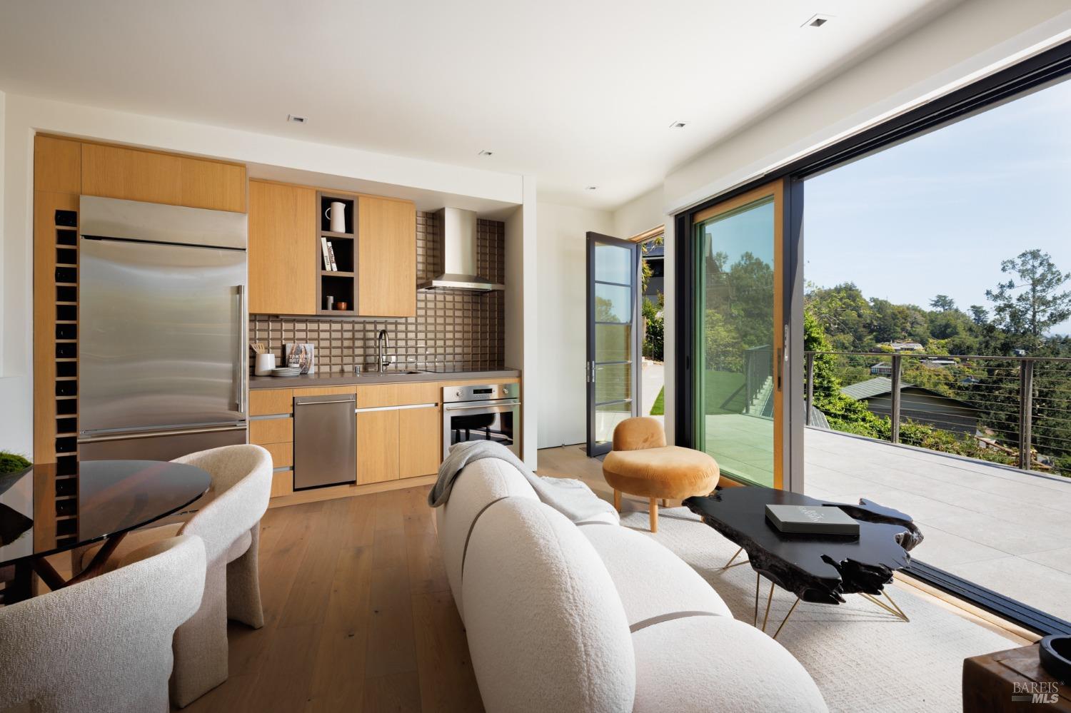 2 Upper Alcatraz Pl