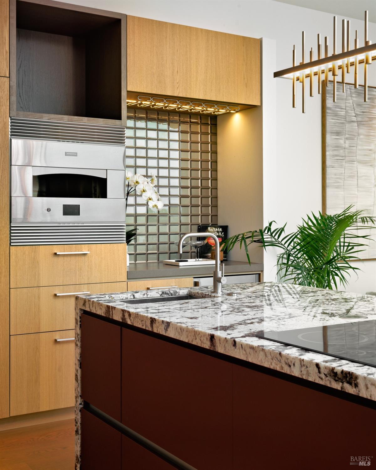 2 Upper Alcatraz Pl