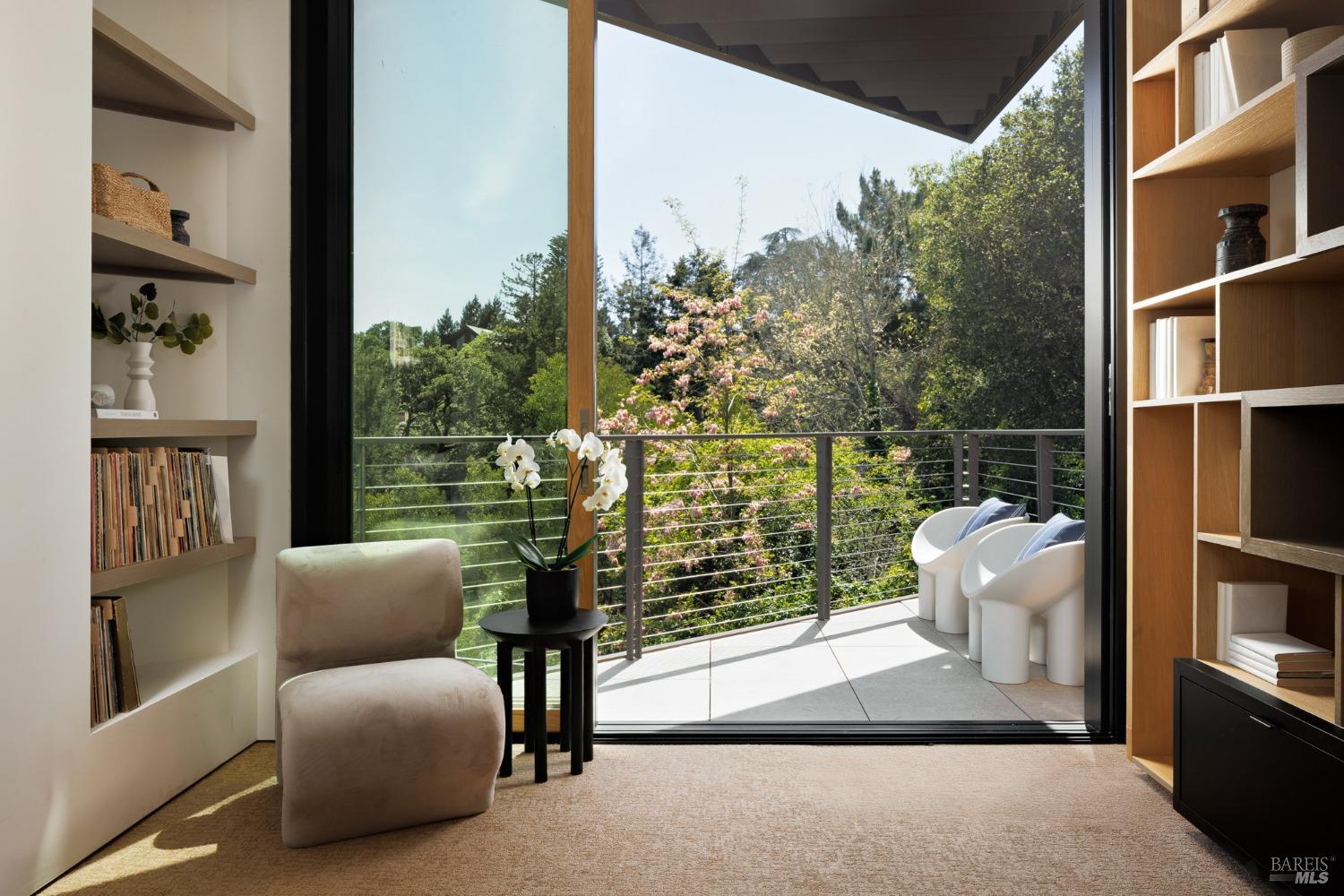 2 Upper Alcatraz Pl