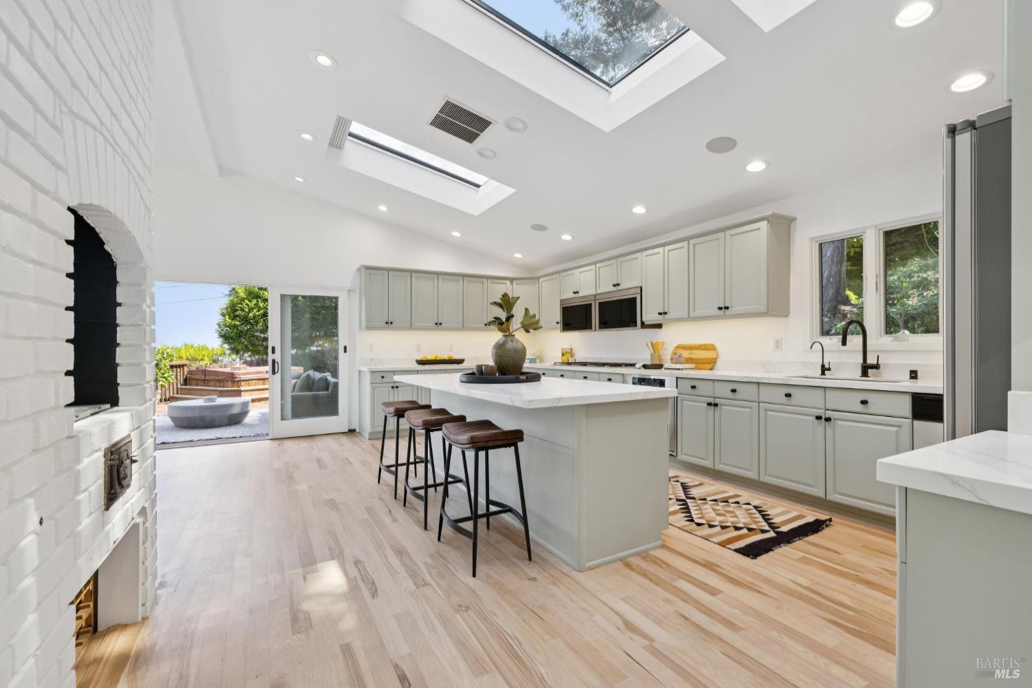 295 Crown Rd