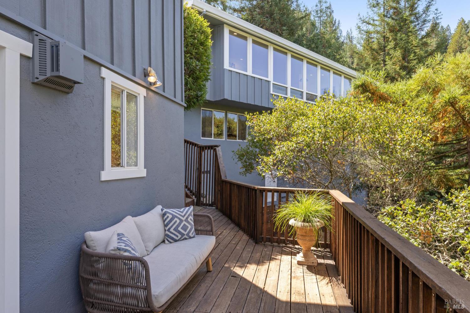 295 Crown Rd