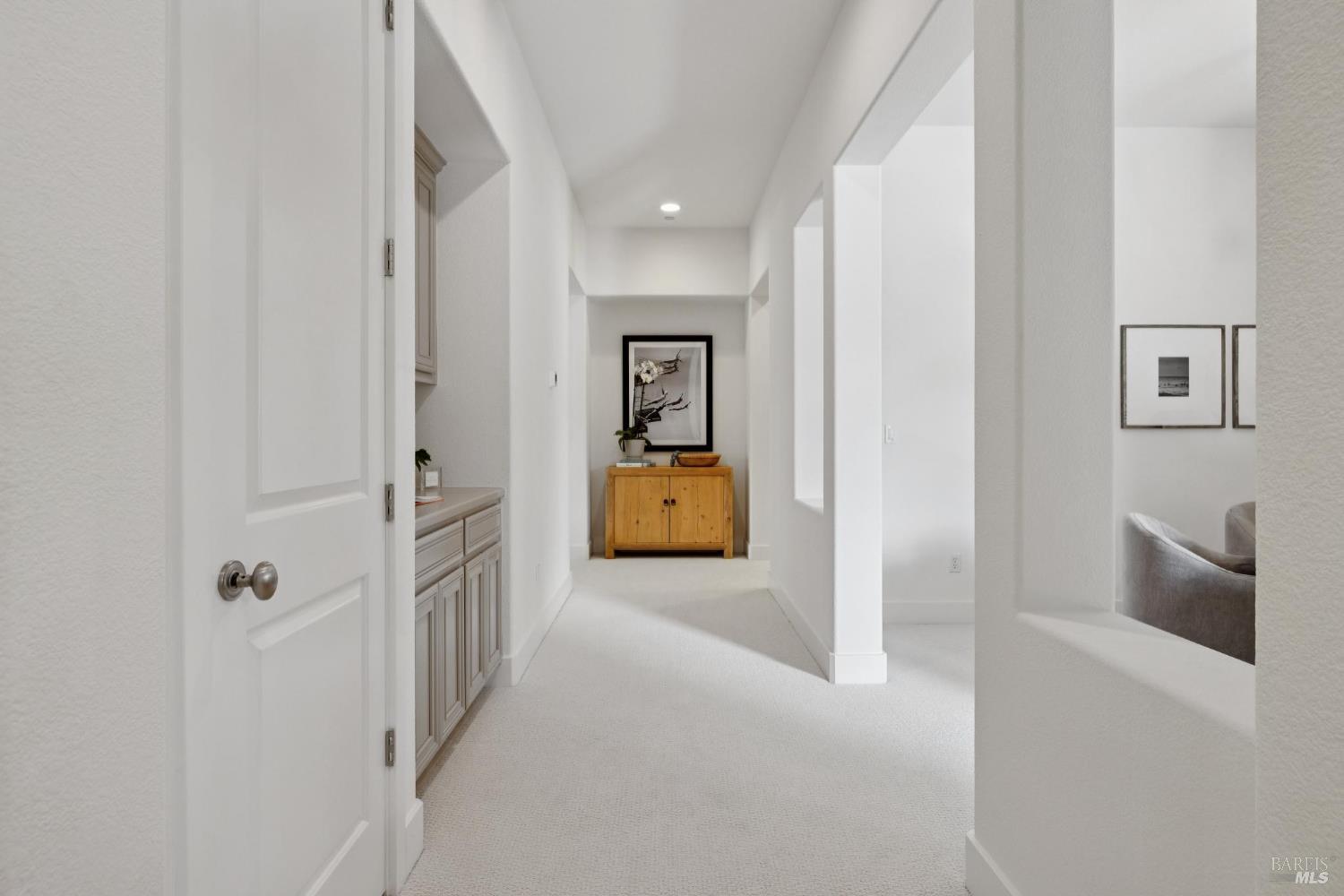 221 Spindle Ct