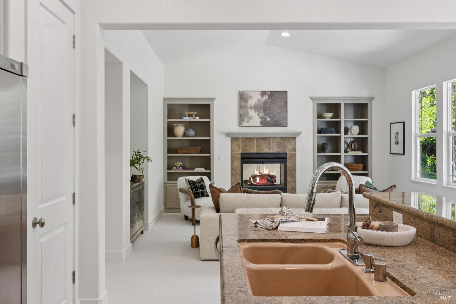 221 Spindle Ct
